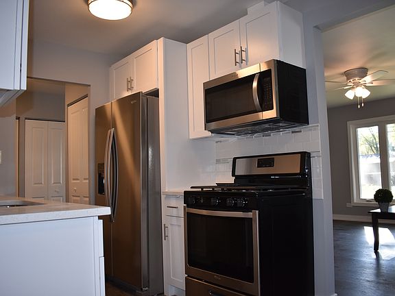 4th image of 109 Windsor Ln