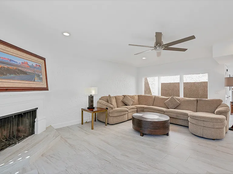 8095 E Via Del Desierto — Photo 9