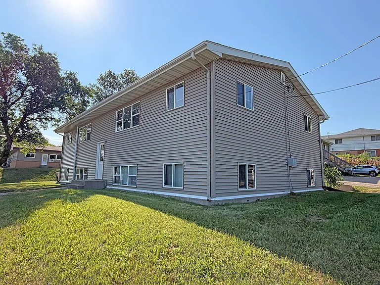 Remodeled 2 Bed, 1 Bath in a Convenient Central Location — Photo 8
