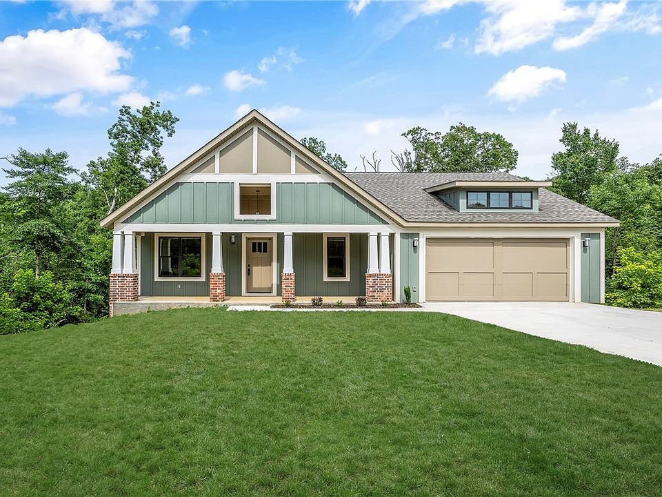 1st image of 12 Florence Ln