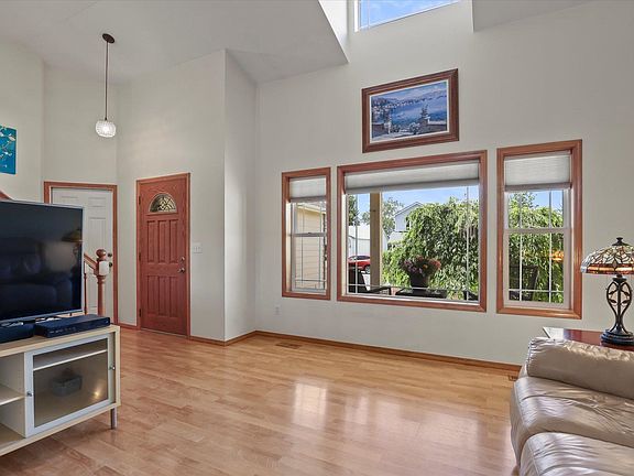 4th image of 421 S Lucille Ct