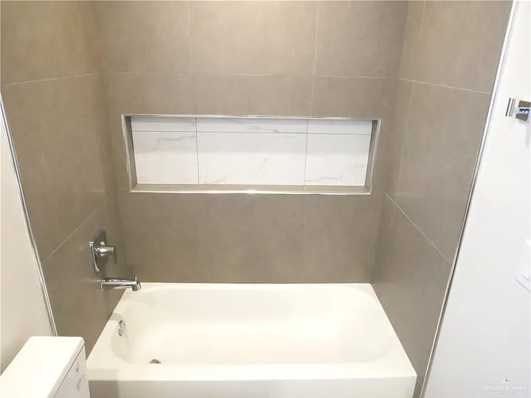 1317 E Iris Ave #1 — Photo 16