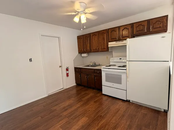 994 Old Medford Ave, Farmingville, NY 11738