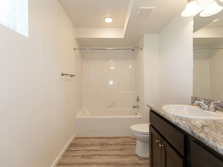 Cottonwood Corner Apartments — Photo 72