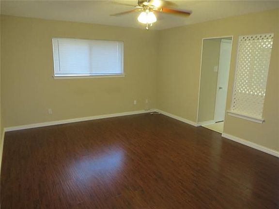 4th image of 305 Oakview Dr