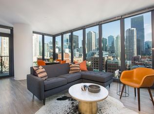 232 W Chicago Ave #805, Chicago, IL 60654