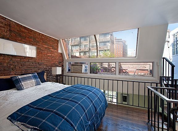 3rd image of 333 W 22nd Street 5c #5C