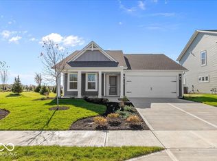 735 Oakleaf Dr, Greenfield, IN 46140