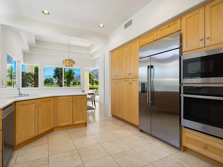 79695 Mandarina — Photo 16