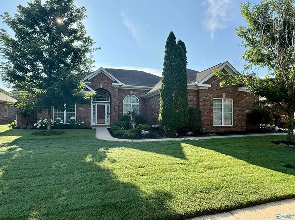 113 Mallard Cove Dr, Madison, AL 35756