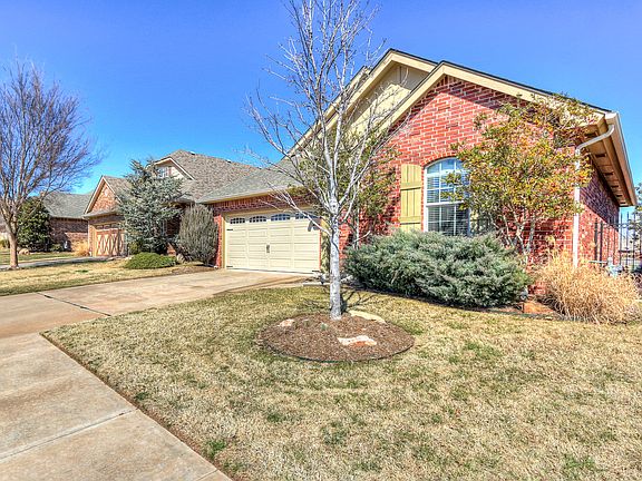 2nd image of 15812 San Nicolas Dr