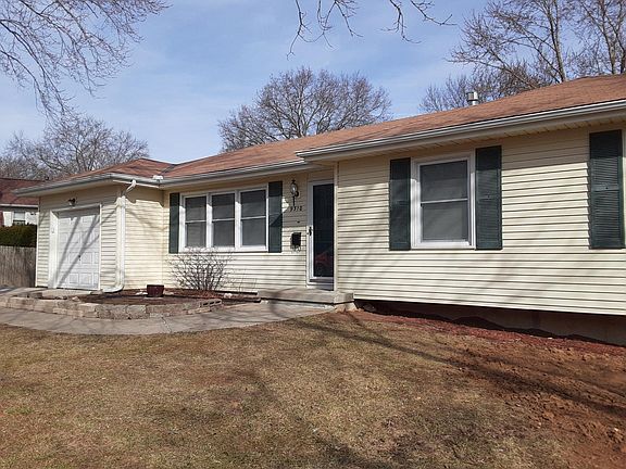 2nd image of 9310 W 95th St