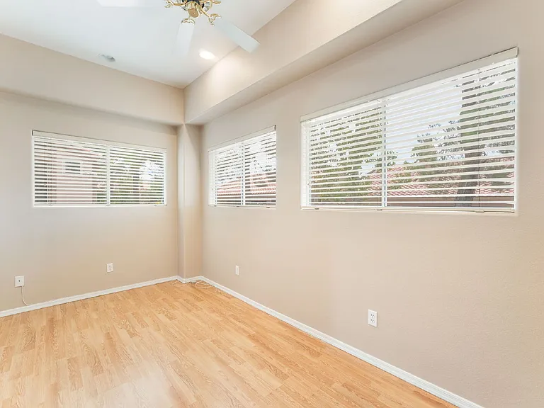9356 Villa Ridge Dr — Photo 12
