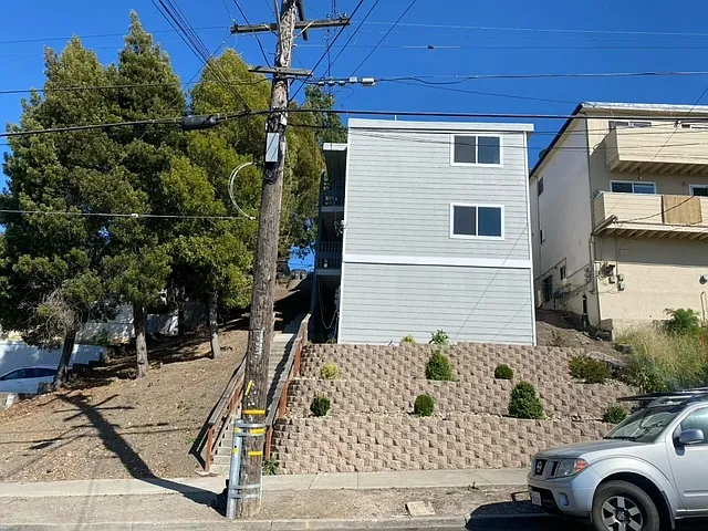 1918 16th Ave #1 — Photo 4