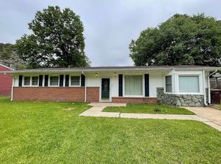 231 Sparrow Rd, Chesapeake, VA 23325