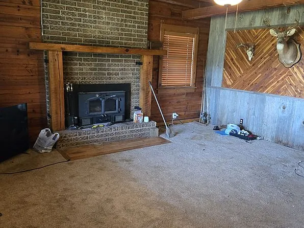 266 Pump Springs Rd, Nashville, AR 71852