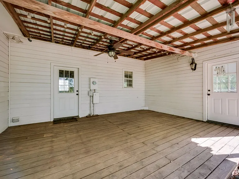 5893 FM 1827 — Photo 7