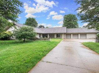 7555 Allen Rd, Canal Winchester, OH 43110