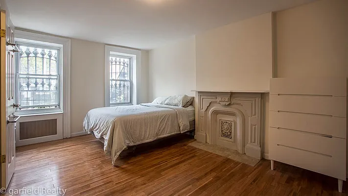 Rented by Garfield Realty  | media 16