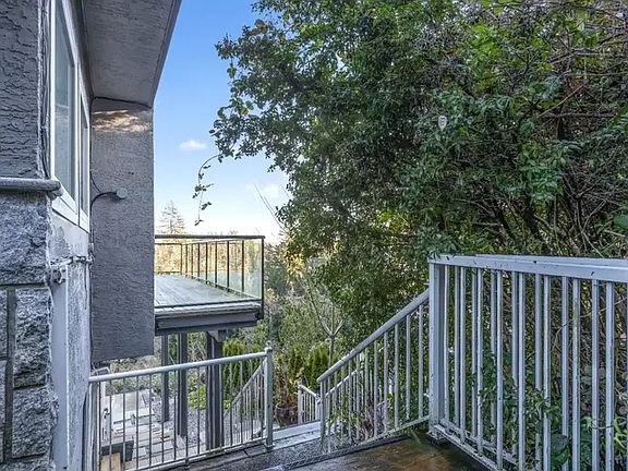 4th image of 238 Stevens Dr #238
