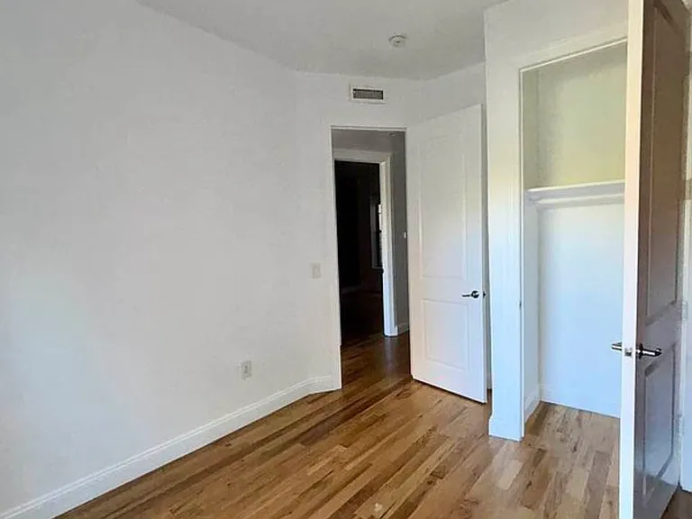 70 Herkimer St #5 — Photo 8