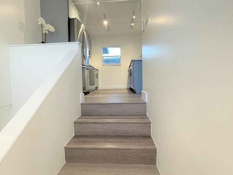 3036 Monsarrat Ave — Photo 5