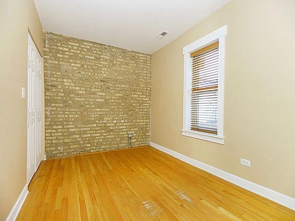 5th image of 4938 N Winthrop Ave APT 2W