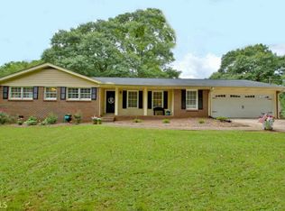 198 Ginger Cake Rd, Fayetteville, GA 30214