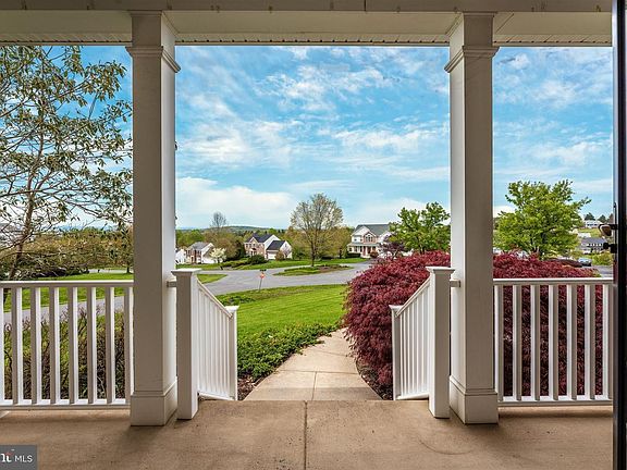 2nd image of 10227 Royal Saint Andrews Pl