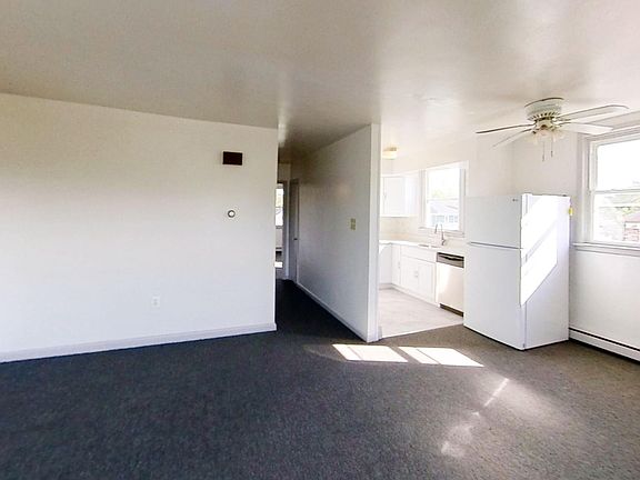 Living Room / Dining Area