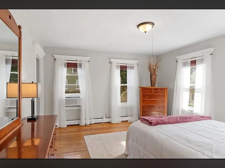 19 Franklin St #2 — Photo 8