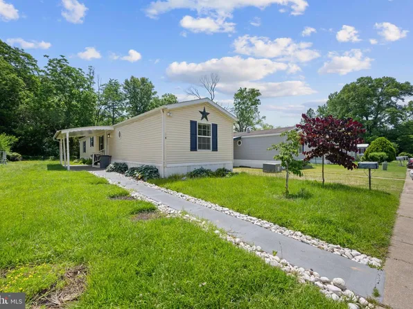 109 Judywood Ln, Essex, MD 21221