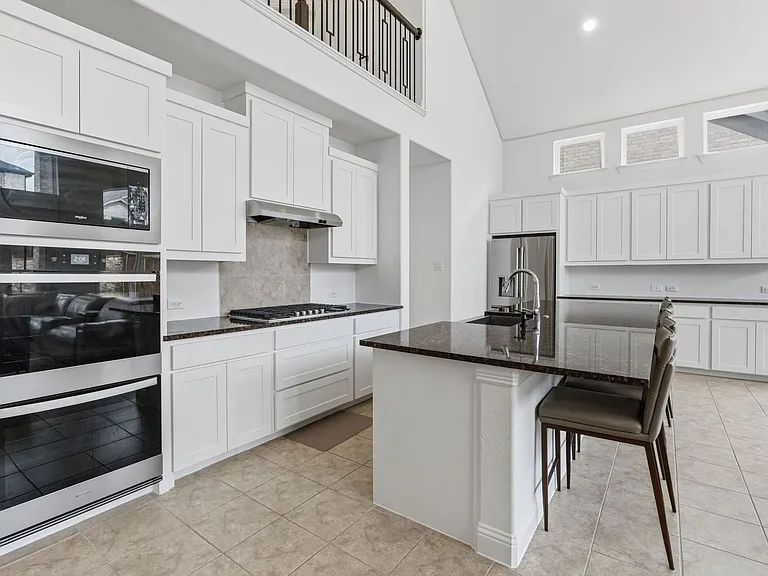 2704 Warm Springs Ln — Photo 11