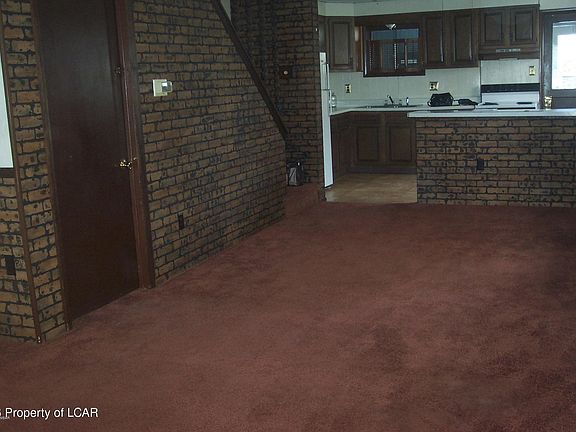 2nd image of 155 Carleton Ave