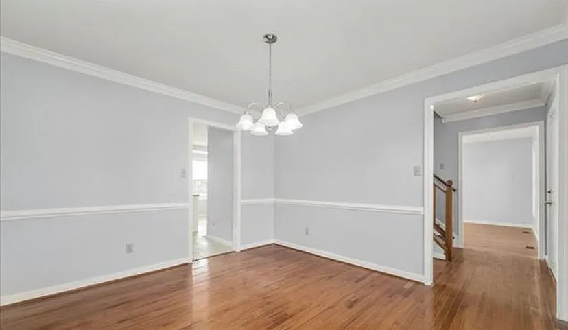 5 bed, 3.5 bath, 2394 sqft, $3,400 — Photo 4
