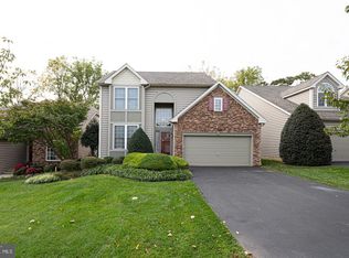 112 Pine Valley Dr, Avondale, PA 19311