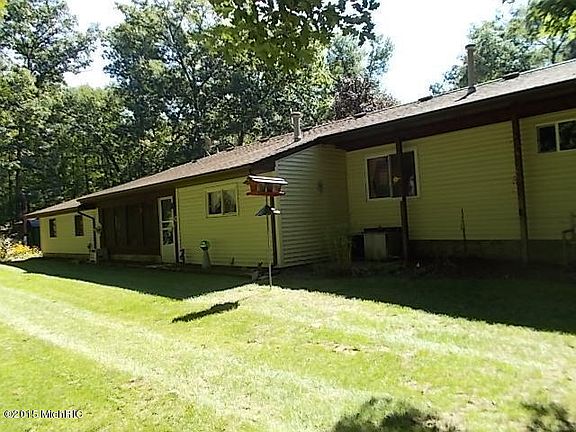 3rd image of 21212 White Cloud Dr