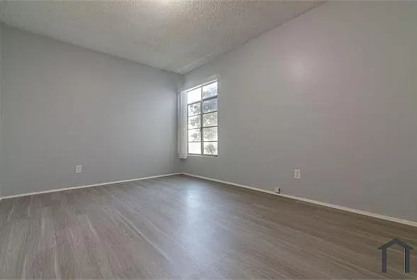 3868 Potomac Ave #6 — Photo 11
