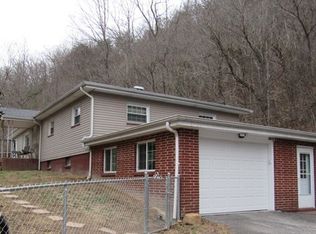 4210 Elkhorn Crk, Elkhorn City, KY 41522