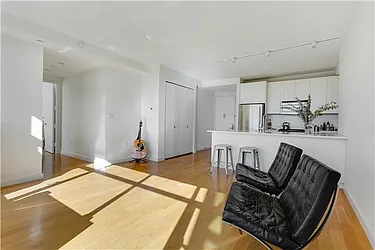 Rented by R New York