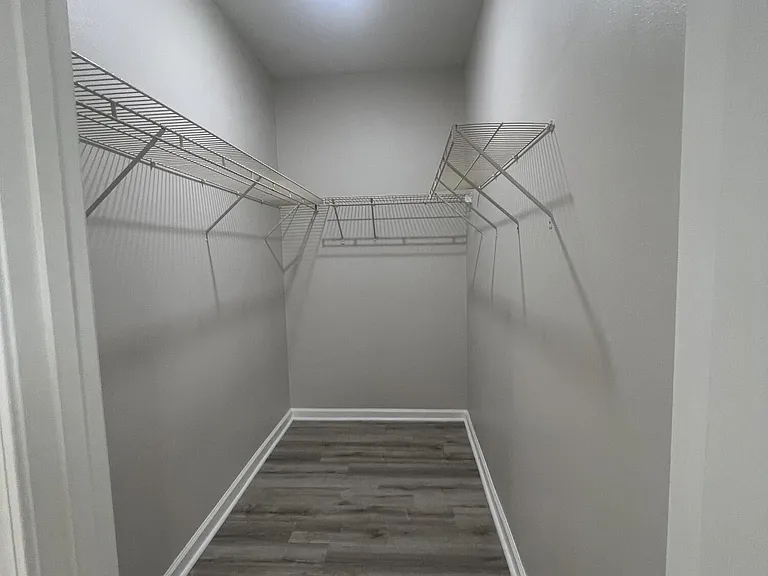 11601 Oaklane Dr — Photo 13
