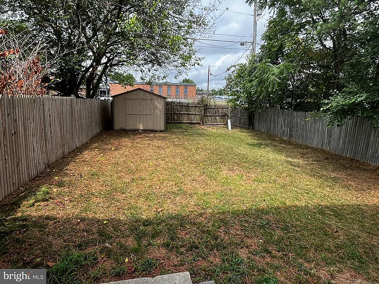 202 Carroll Dr — Photo 15