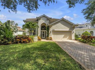9980 Sago Point Dr, Seminole, FL 33777