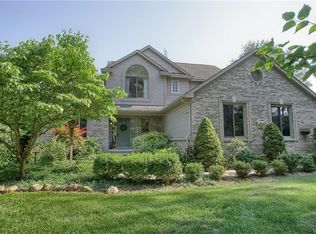 10088 Fernbrooke Dr, Brighton, MI 48116