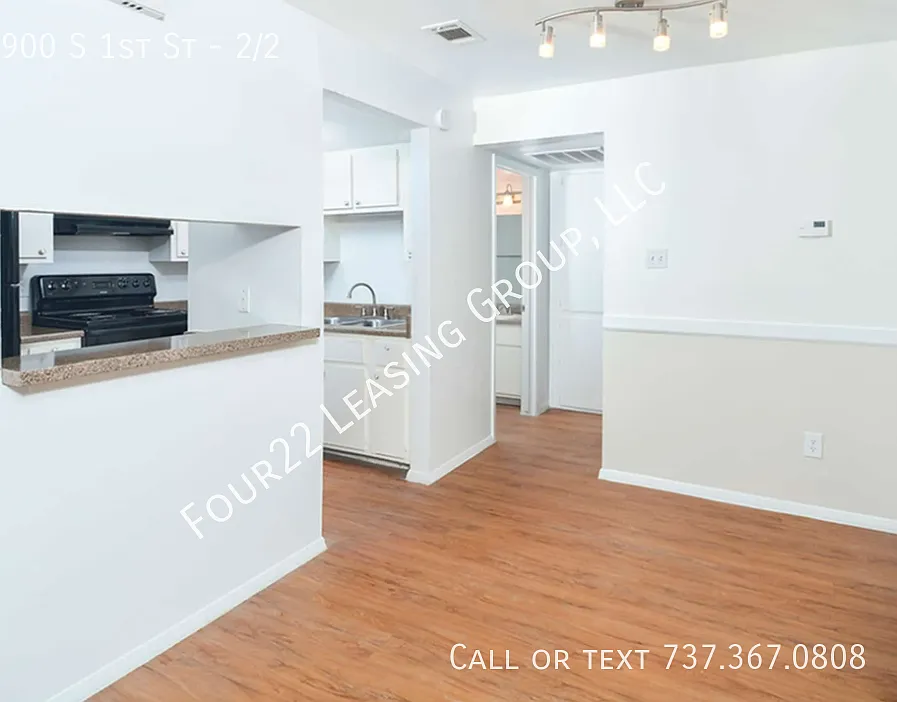 2900 S 1st St #2/2