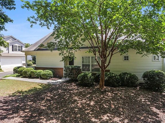 3rd image of 1254 W Oaks Way