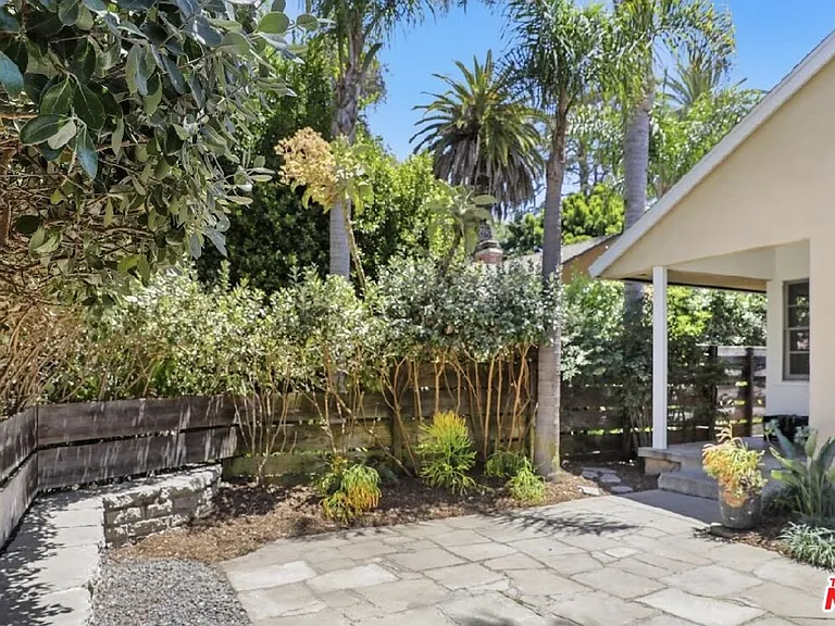 4085 Van Buren Pl — Photo 3
