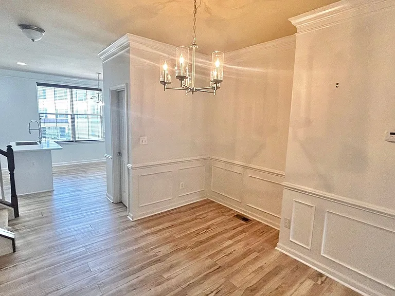 3030 Chinkapin Oak Ln — Photo 4