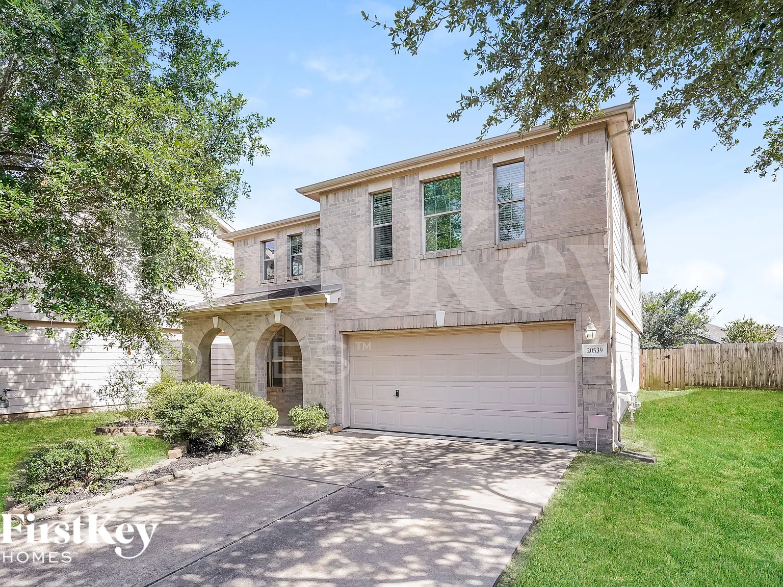 4 bed, 2.5 bath, 2989 sqft, $2,390 — Photo 3