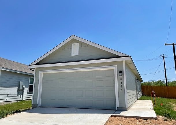 1st image of 8256 Piedra Medina